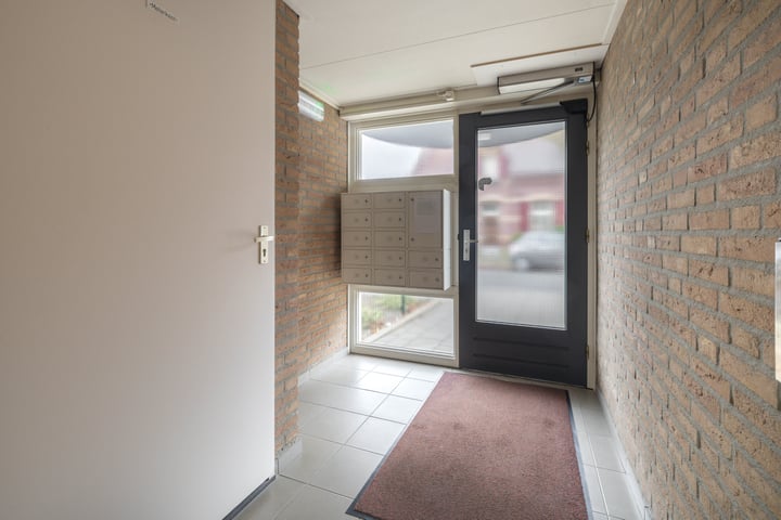 View photo 20 of Bongerdstraat 251