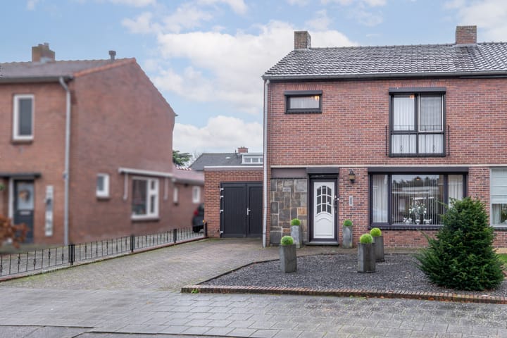 Foto 26 van Muncadostraat 8