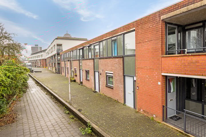 Foto 5 van Perikplein 77