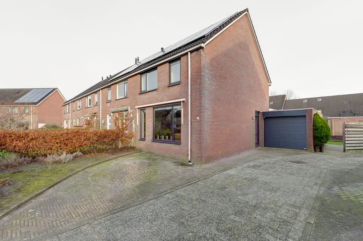 Foto 3 van Baanderheugte 32