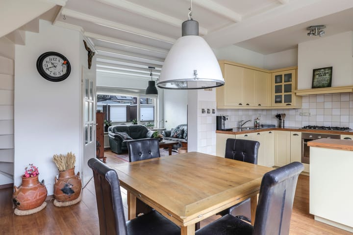 Foto 15 van Lotusstraat 4