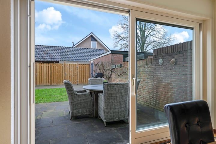 Foto 17 van Lotusstraat 4