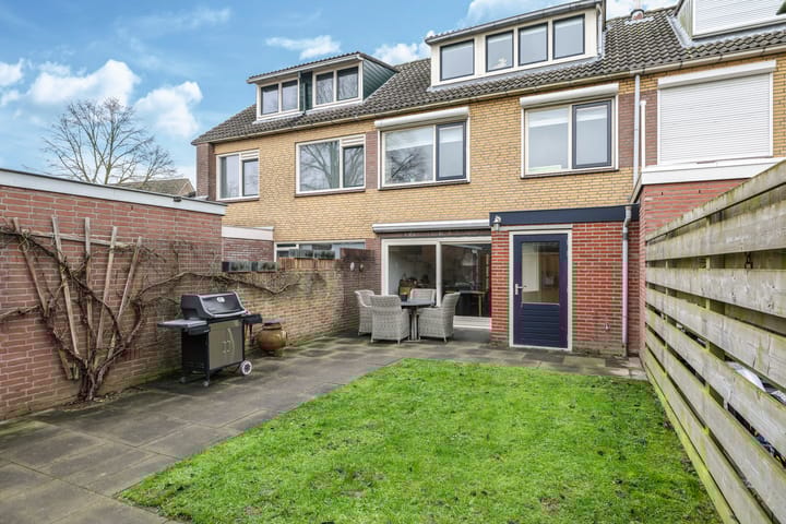 Foto 48 van Lotusstraat 4