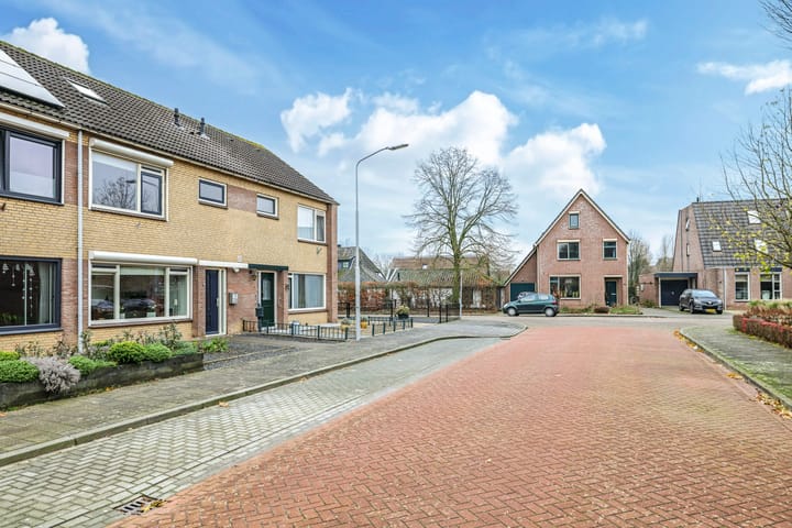 Foto 56 van Lotusstraat 4