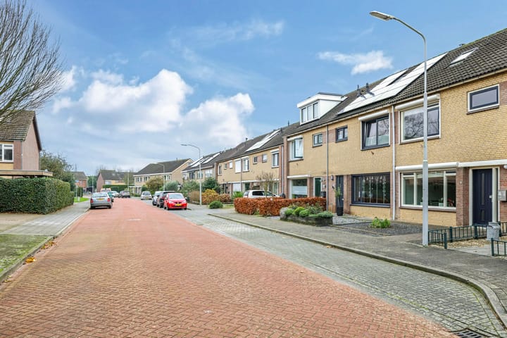 Foto 57 van Lotusstraat 4