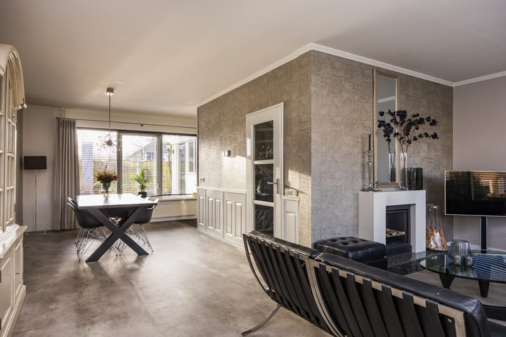 Foto 8 van van Bodelswingstraat 11