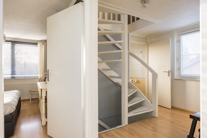 Foto 14 van van Bodelswingstraat 11