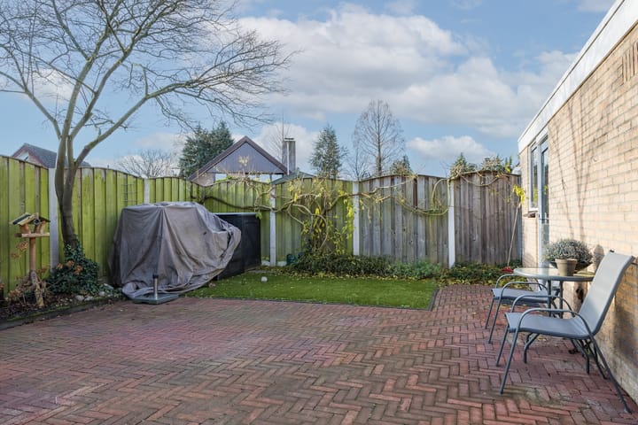 Foto 24 van van Bodelswingstraat 11