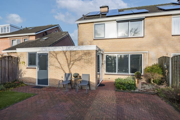 Foto 26 van van Bodelswingstraat 11