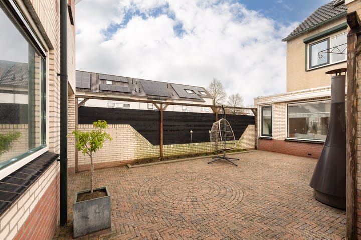 Foto 41 van Lange Voren 122