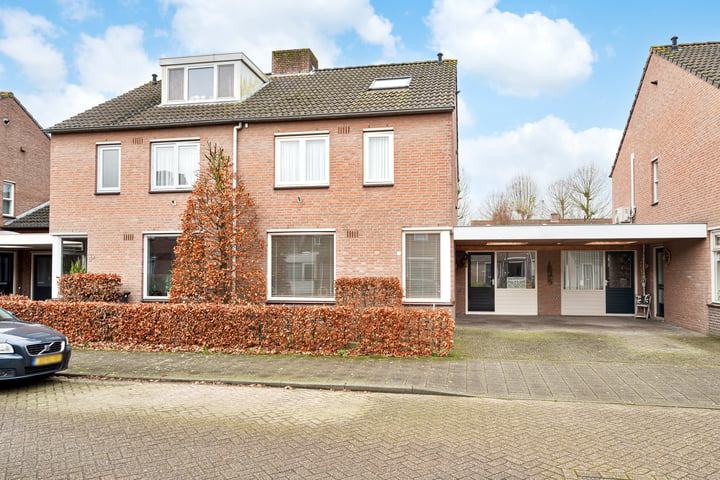 View photo 42 of Boomstraat 5