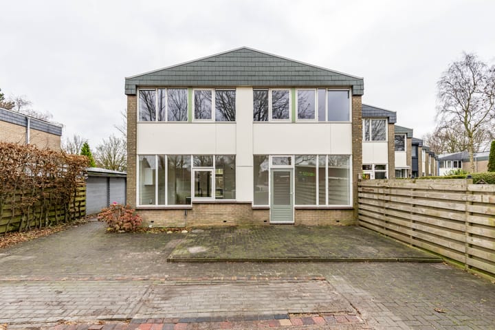 Foto 1 van Ten Oeverlaan 12