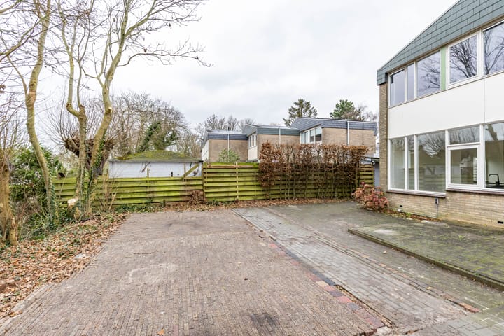 Foto 27 van Ten Oeverlaan 12