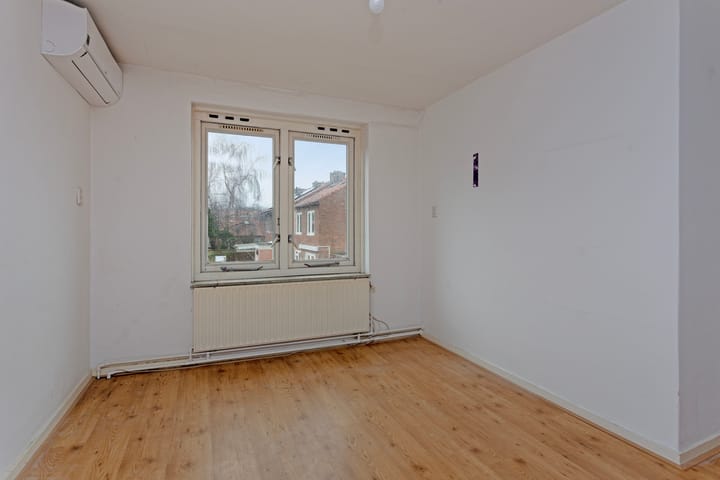 Foto 17 van Leeuwerikstraat 10