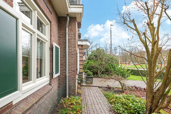 Foto 11 van Huijghenslaan 2