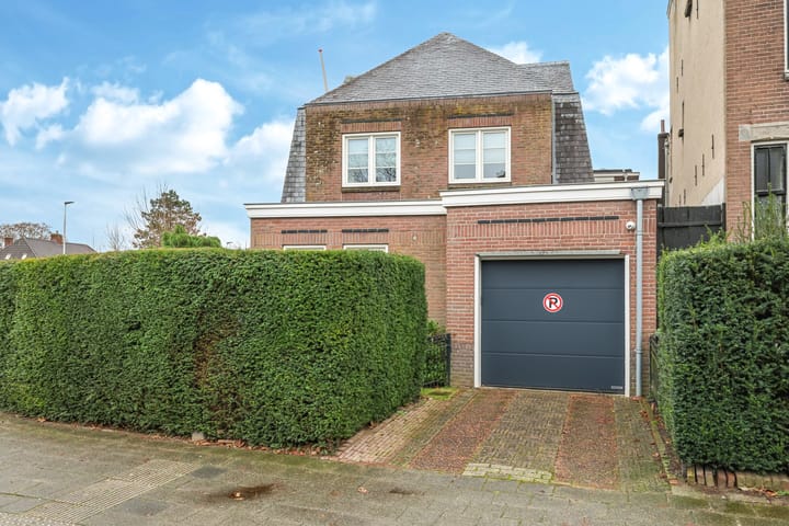 Foto 102 van Huijghenslaan 2