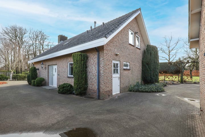 Foto 35 van Zevenhuizerstraat 61