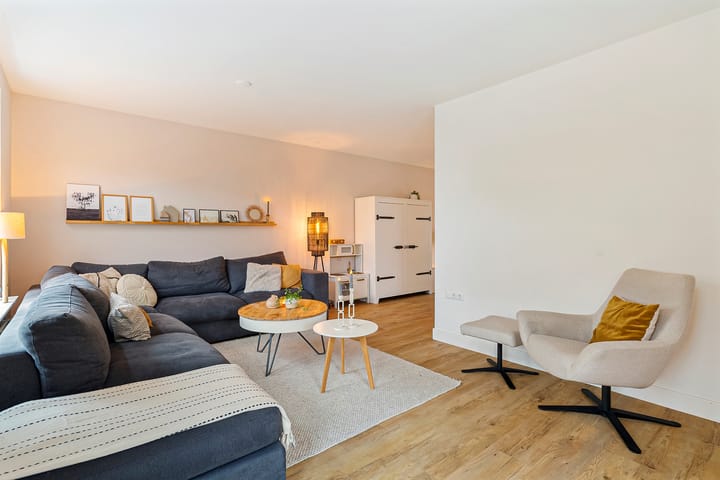 Photo 10 of Klaproos 13