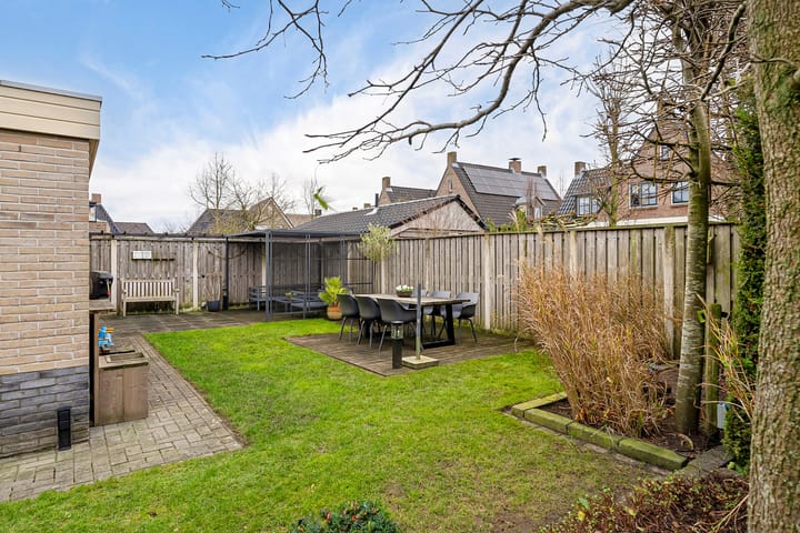 Photo 36 of Klaproos 13