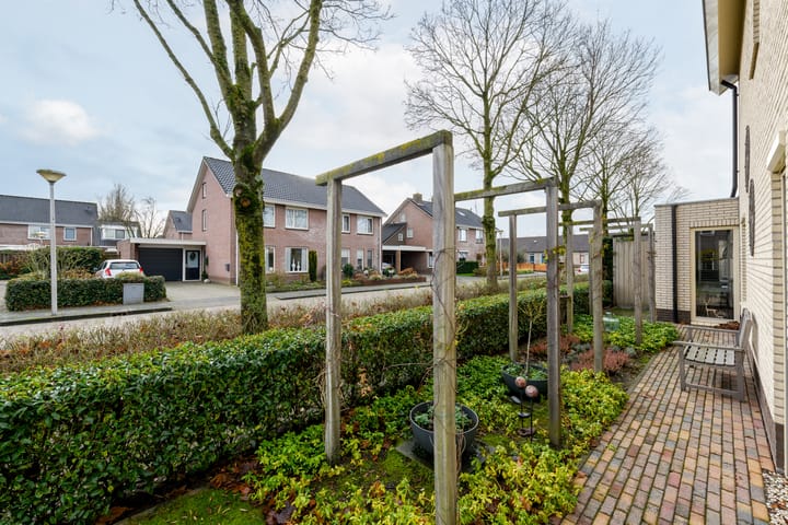 Foto 27 van Tureluur 2-A