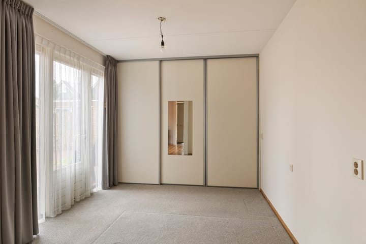 Foto 16 van Industrieweg 4