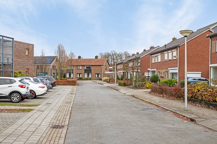 Bekijk foto 34 van Adriaan van Ostadestraat 18