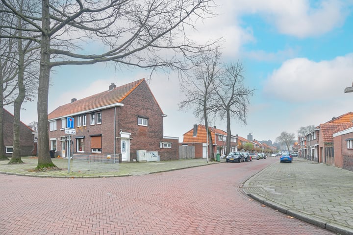 Bekijk foto 17 van Reestraat 54