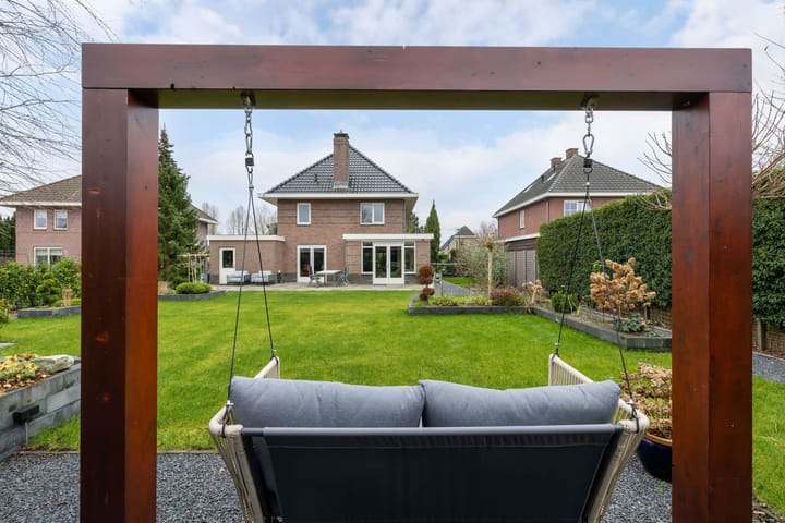 Foto 2 van Landfort 105