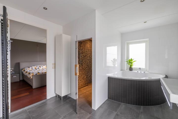 Foto 40 van Landfort 105