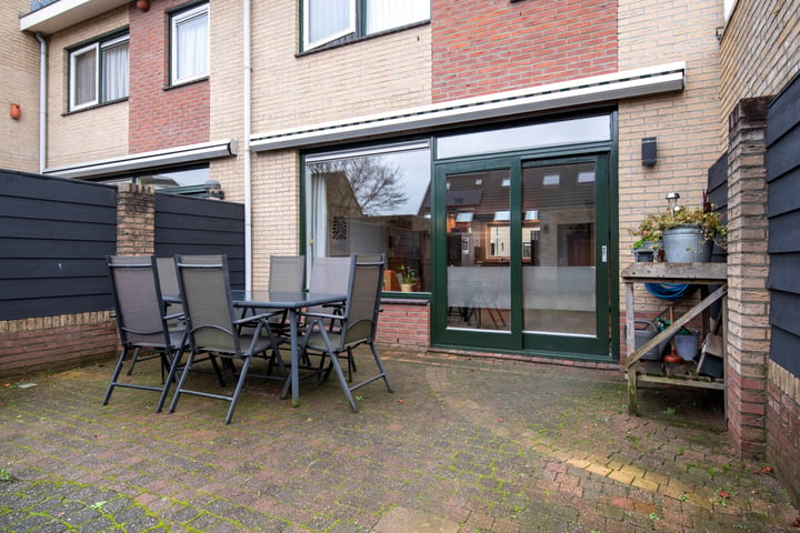 Bekijk foto 34 van Aardbeivlinderstraat 6