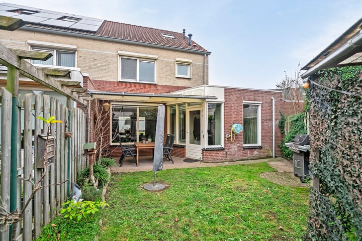 Foto 4 van Van Mirlaerstraat 1