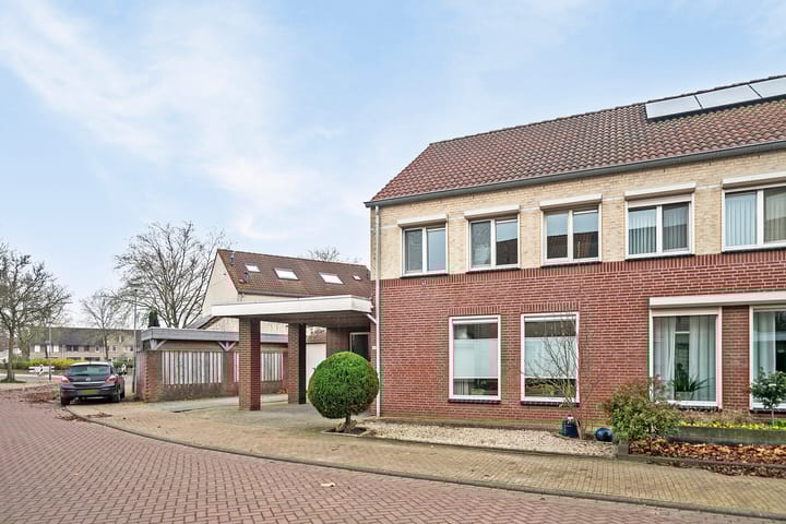 Foto 7 van Van Mirlaerstraat 1