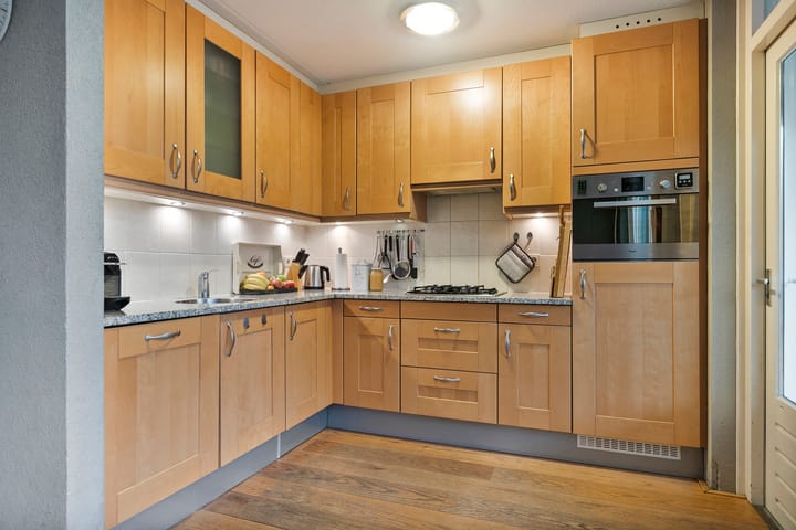 Foto 17 van Van Mirlaerstraat 1