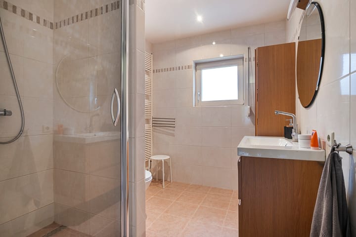 Foto 25 van Van Mirlaerstraat 1