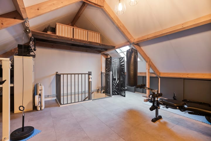 Foto 31 van Van Mirlaerstraat 1