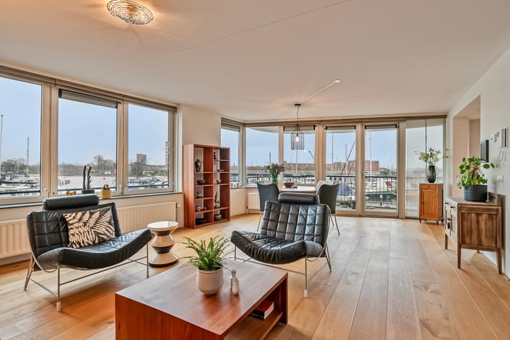 Foto 2 van Hoge Horn 65