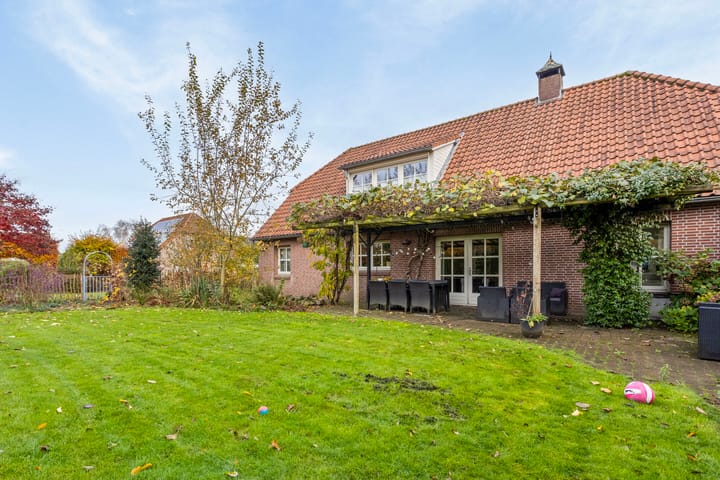 Foto 36 van Achterstraat 64