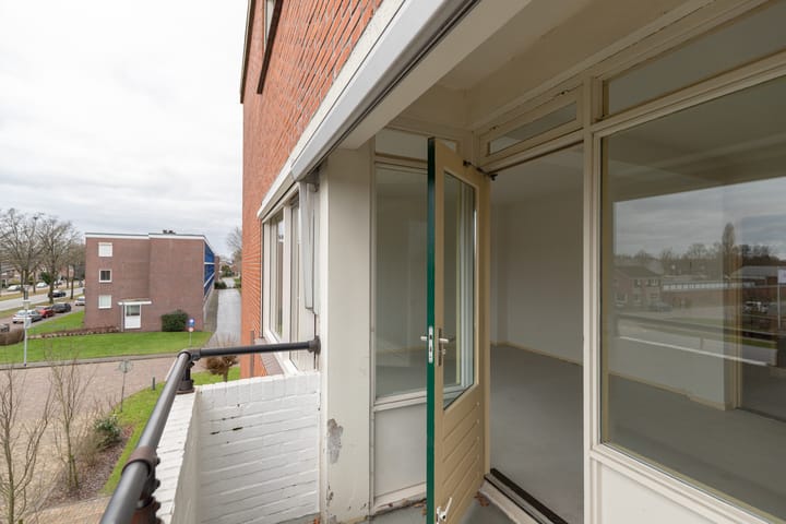 Foto 24 van van Stolbergweg 169