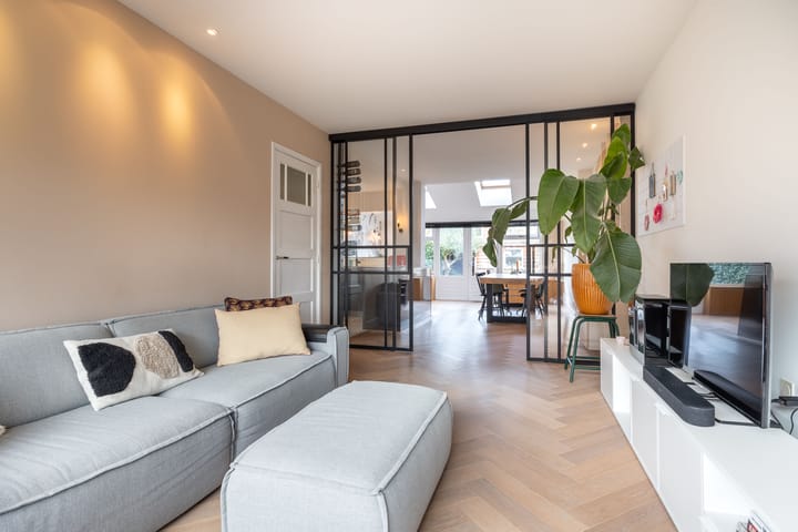 Foto 8 van Brederostraat 8