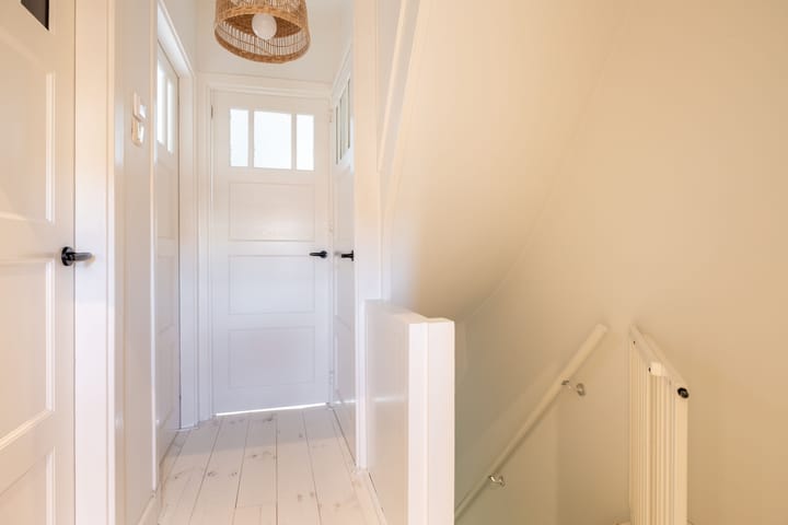 Foto 32 van Brederostraat 8