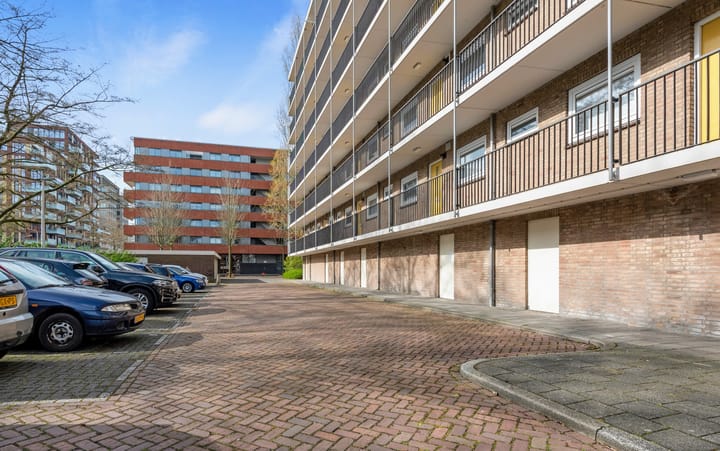 Foto 15 van Mr. G. Groen van Prinstererlaan 289