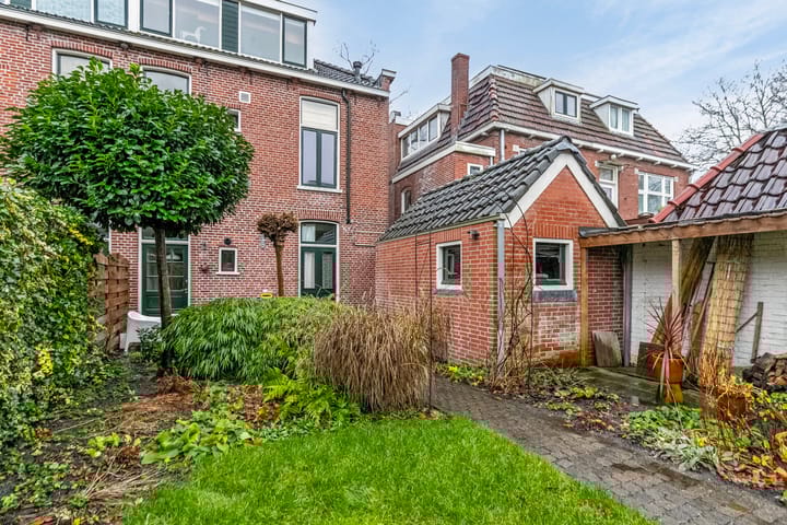 Foto 41 van Stationsweg 49