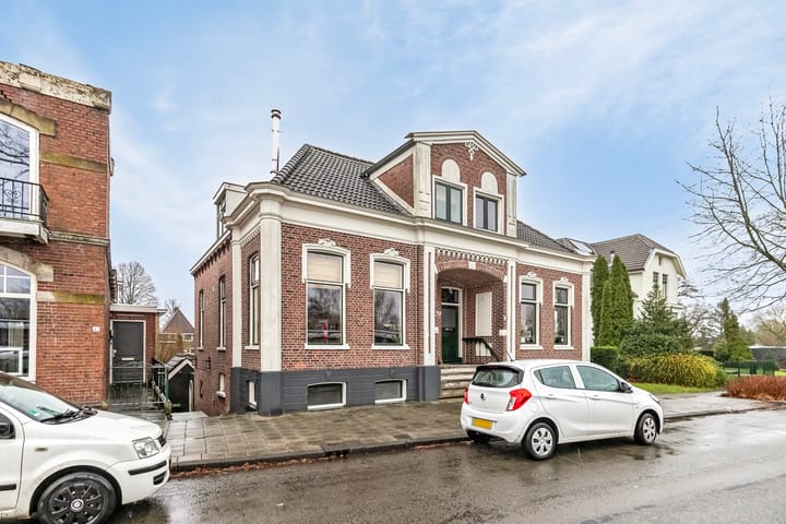 Foto 52 van Stationsweg 49