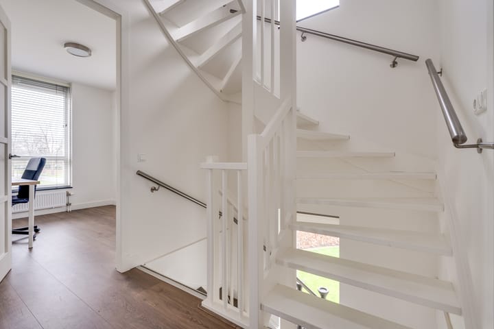 Foto 30 van Spechtenlaan 11