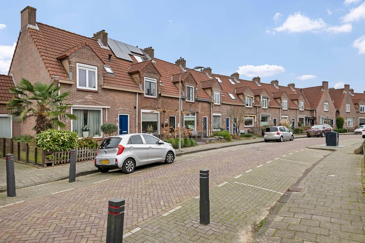 View photo 1 of Gijsbrecht van Aemstelstraat 201