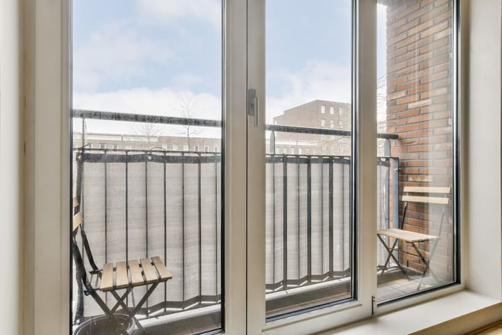 Foto 11 van Julius Pergerstraat 11