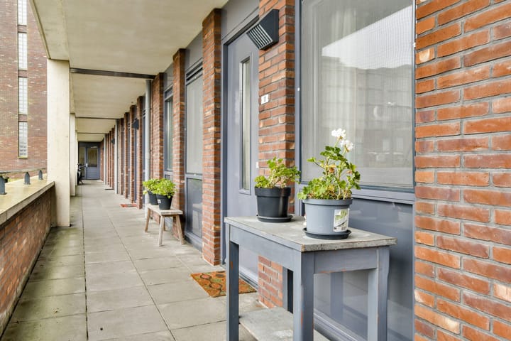 Foto 20 van Julius Pergerstraat 11