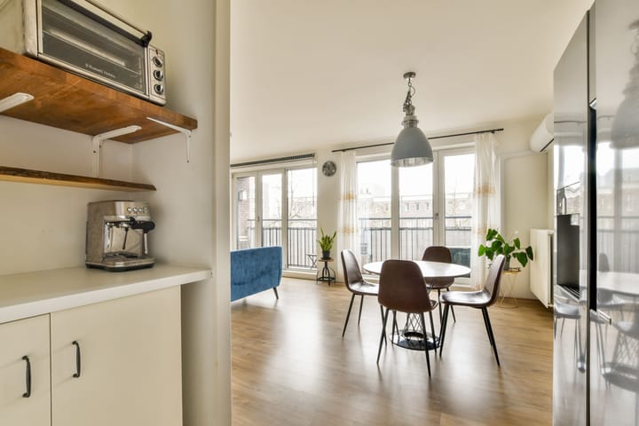 Foto 10 van Julius Pergerstraat 11