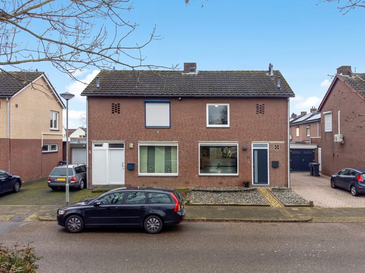 Photo 22 of Bettinumstraat 66