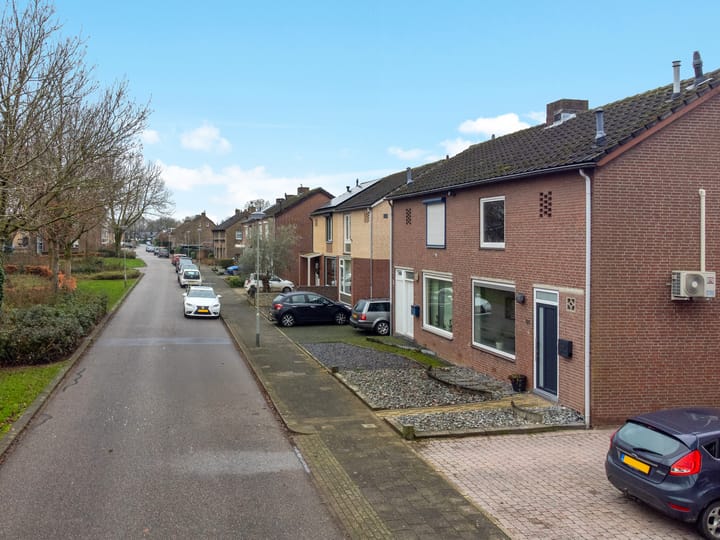 Photo 24 of Bettinumstraat 66